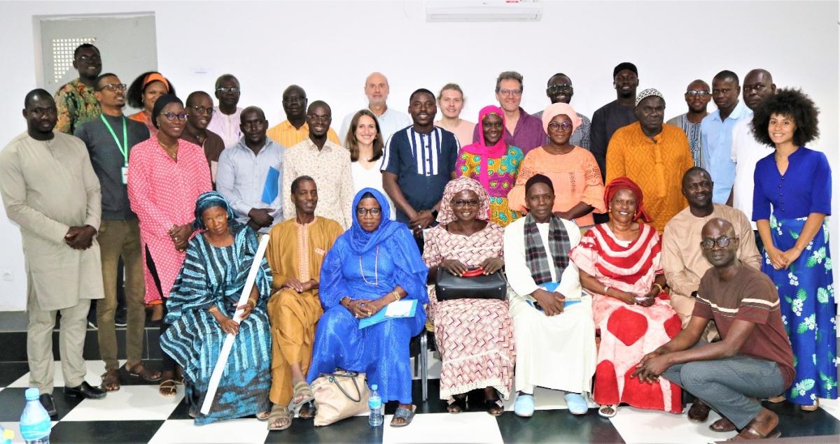 Photo de famille des participants à l’atelier © Oumar LO-Isra Bame